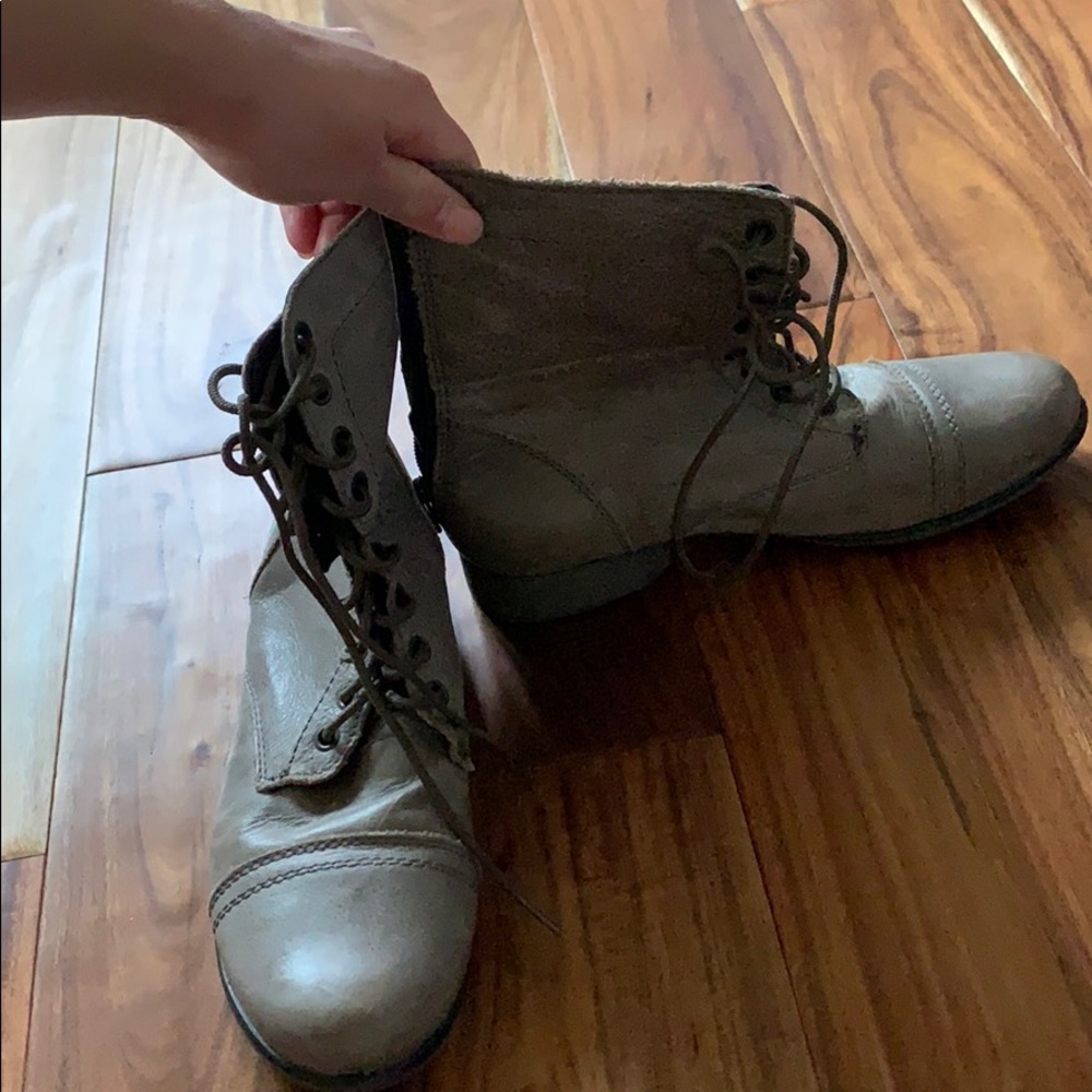 Worn once Steven madden fall booties